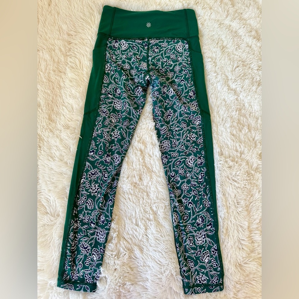 Athleta Affirmation Dragonfly Floral Green Women’s Leggings Size: Small